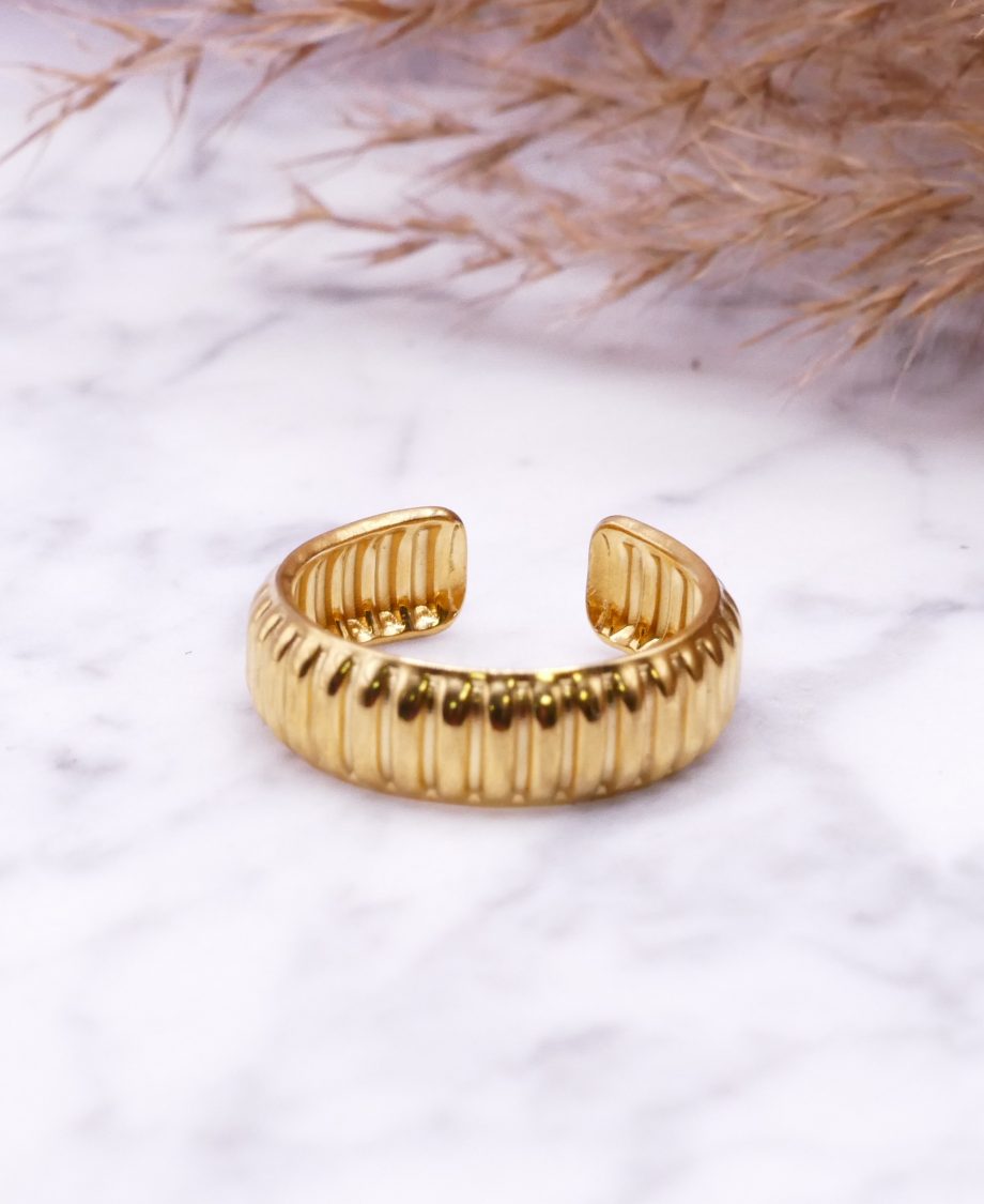 riley | ring